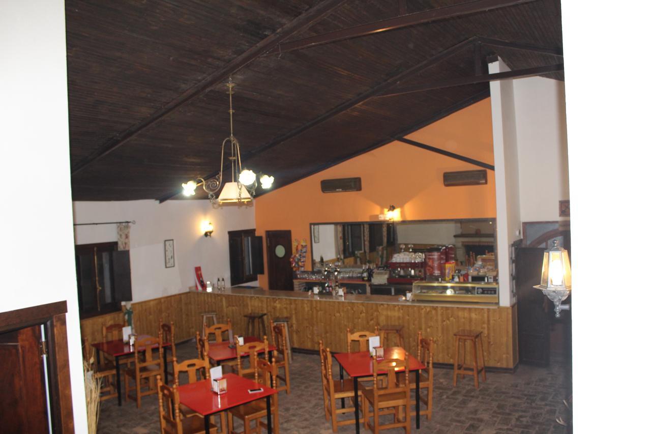Hotel Rural Puerta De Monfrague Villarreal de San Carlos Εξωτερικό φωτογραφία
