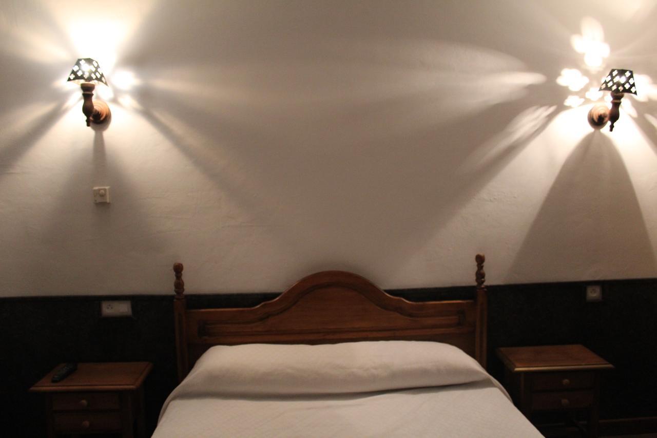 Hotel Rural Puerta De Monfrague Villarreal de San Carlos Εξωτερικό φωτογραφία